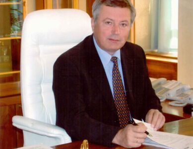 Степанов Юрий Борисович (1946–2014)